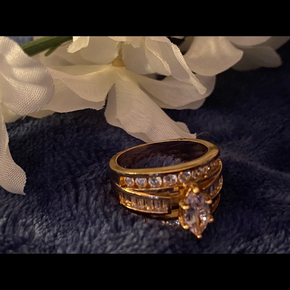 ❤️Stunning  925 SS Gold  Plated w/Cubic Zirconia - Picture 8 of 10